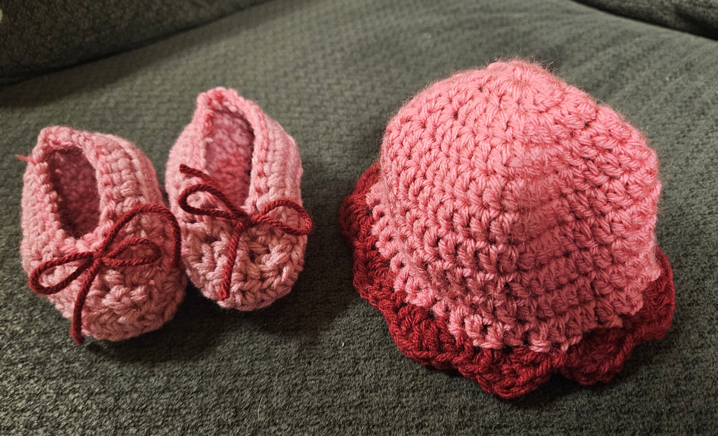 Berry Pink Swirl with Newborn Hat and Shoes