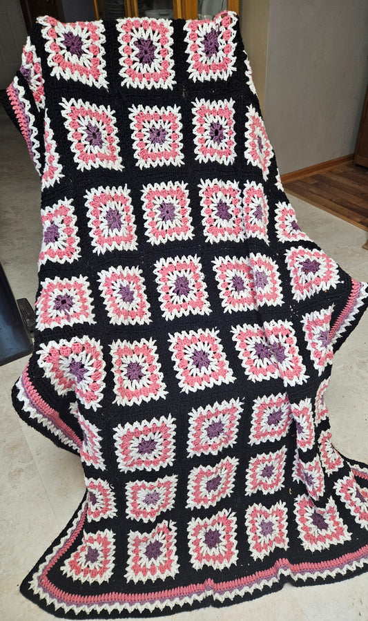 Zig Zag Granny Square Crochet Blanket