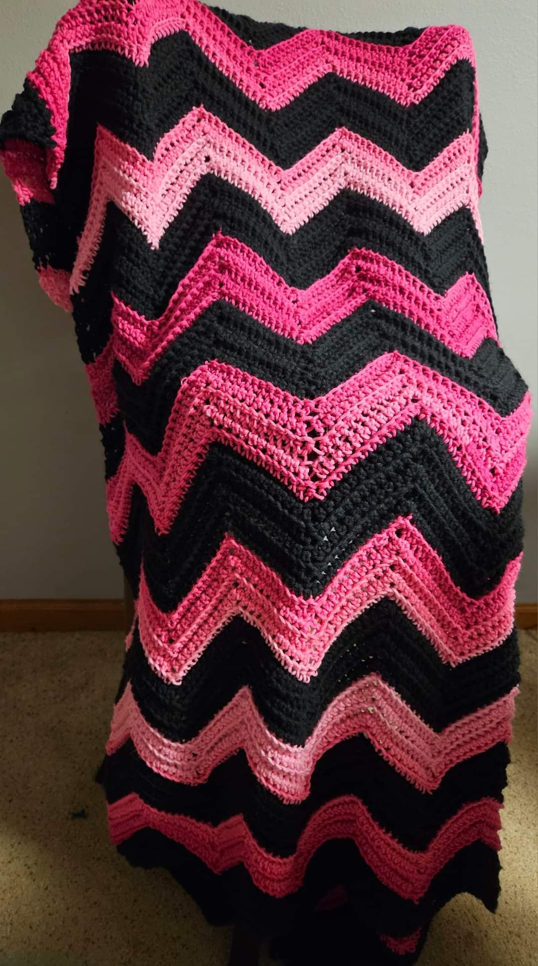 Jazzy Ombre & Black Ripple Crochet Throw Blanket