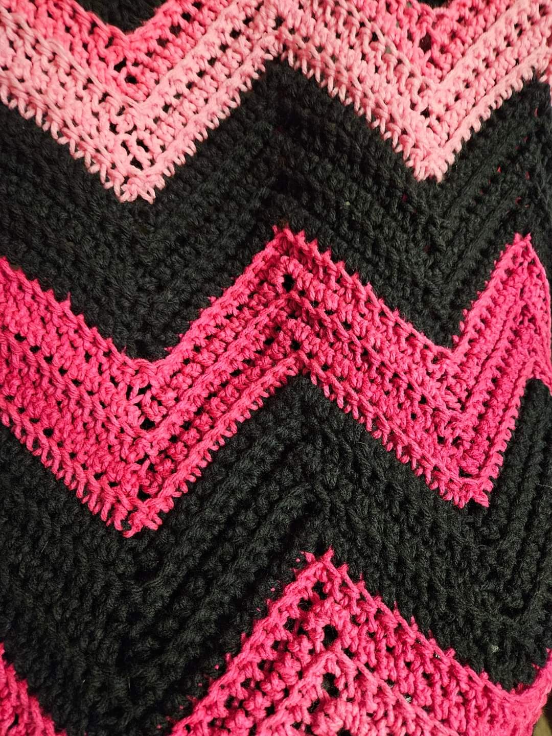 Jazzy Ombre & Black Ripple Crochet Throw Blanket